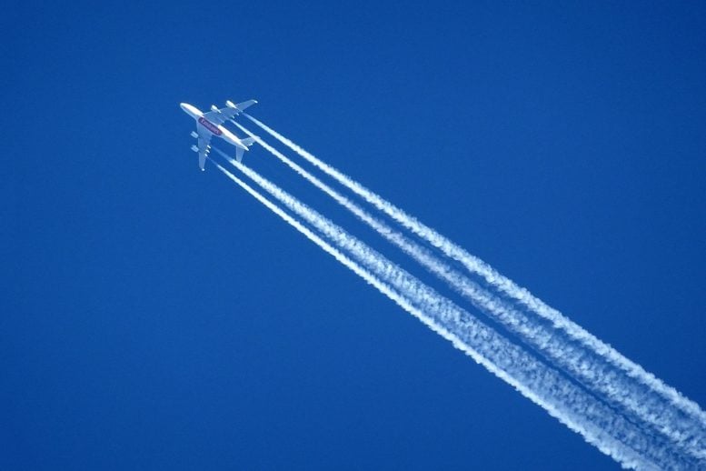 Airplane Contrails