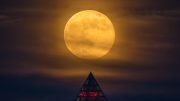 Supermoon Rises Behind Washington Monument Crop